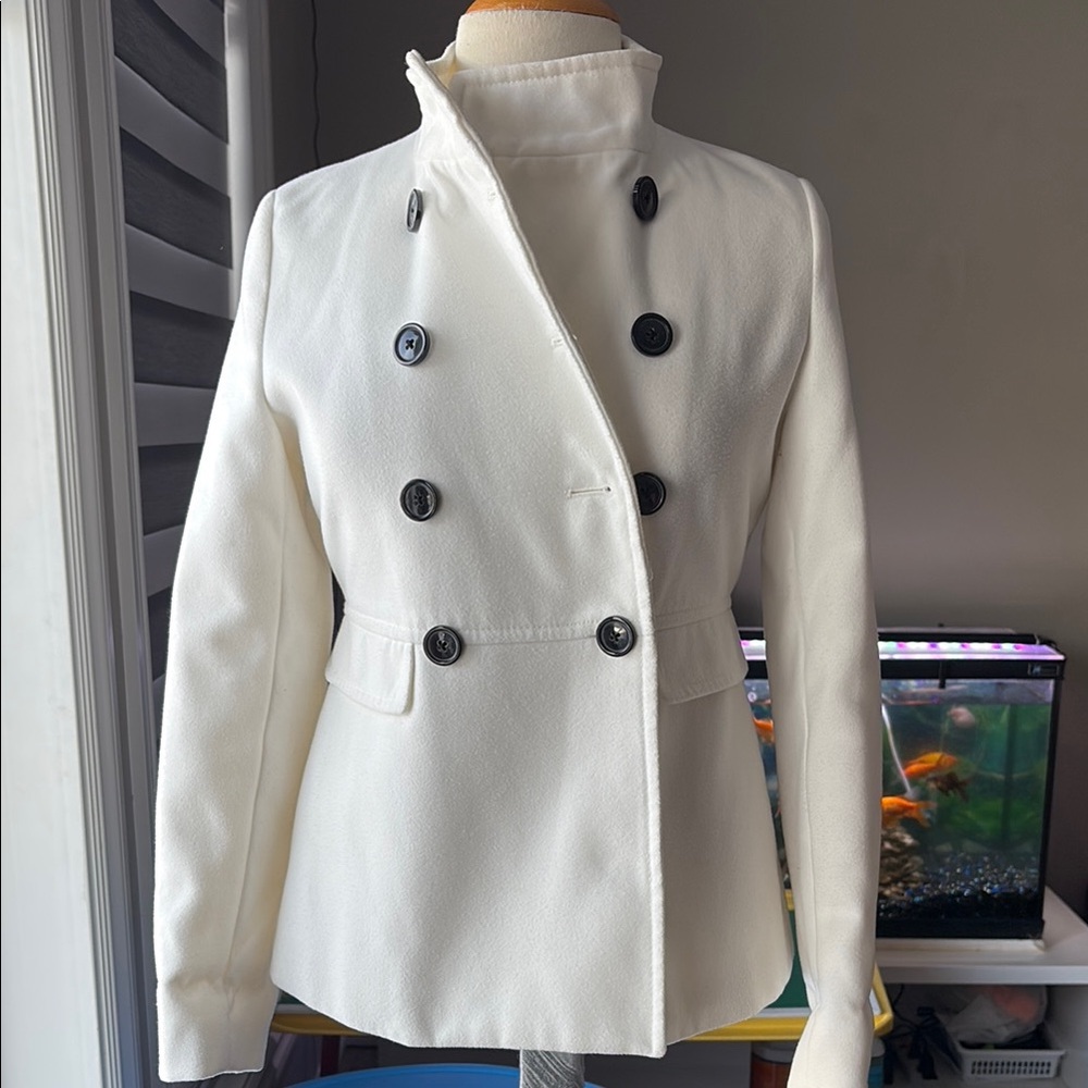 Coat double breasted